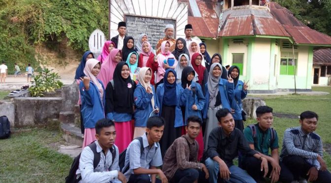 Kunjungan Kuliah Lapangan Sejarah Perjuangan Islam UIN Suska Riau